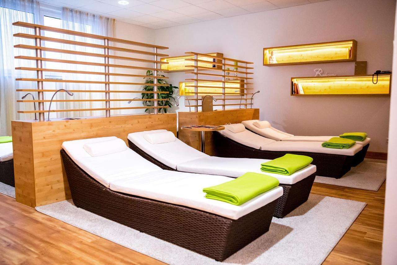 Plus Punkt Private Spa Weingarten  Εξωτερικό φωτογραφία