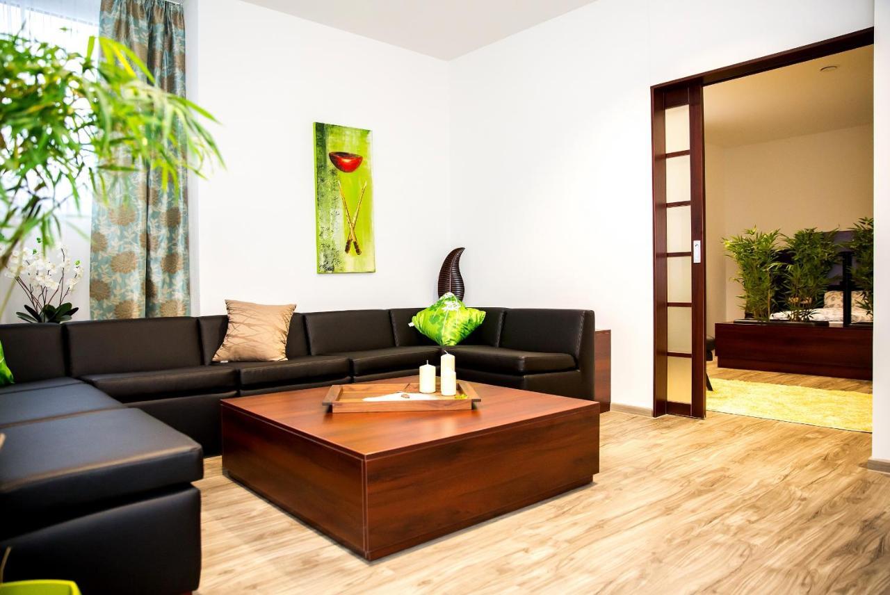 Plus Punkt Private Spa Weingarten  Εξωτερικό φωτογραφία